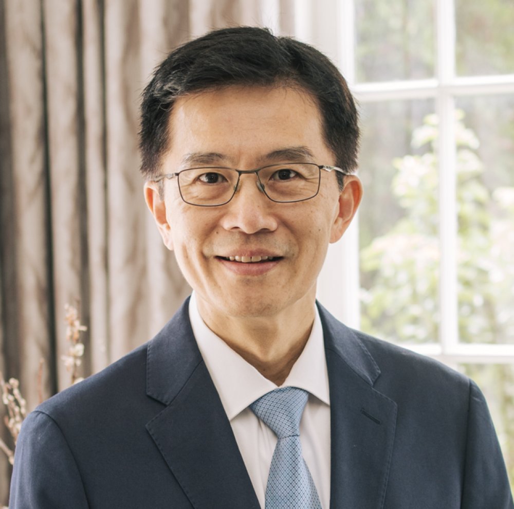 Dr. Evan Lu, a concierge doctor in Chicago Gold Coast