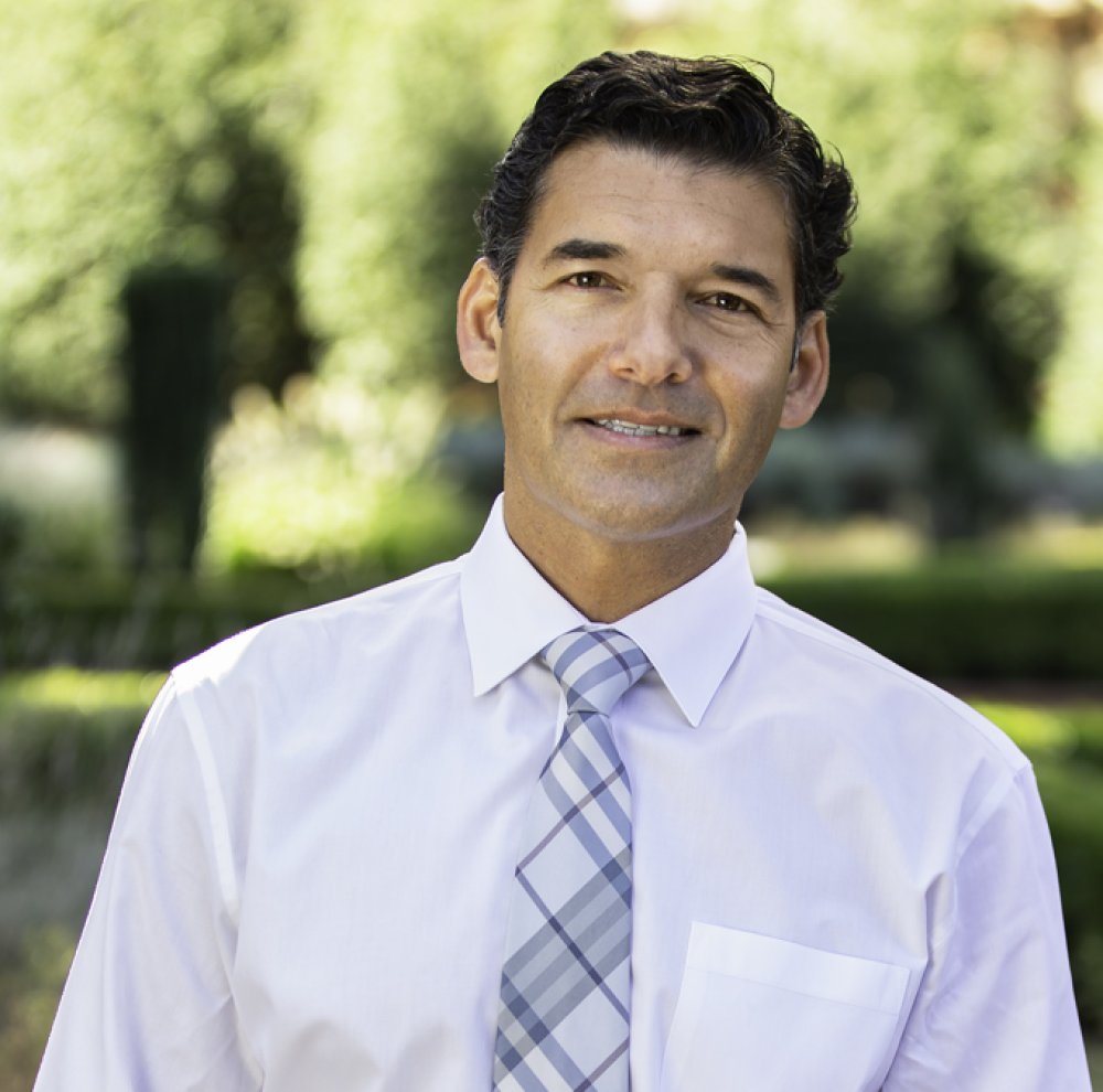 Dr. Damion Martins, a concierge doctor in Morristown